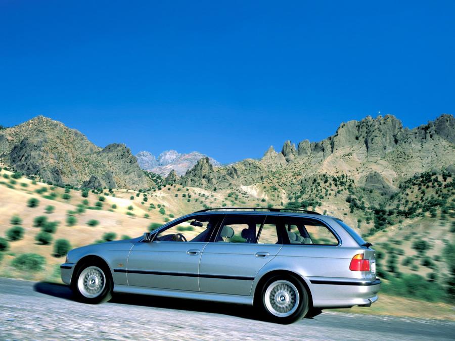  BMW 528i Touring 1997 года  (фото 11 из 16)